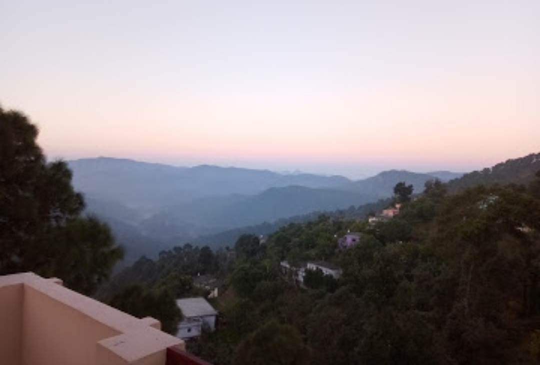 Himalayan View in Lansdowne